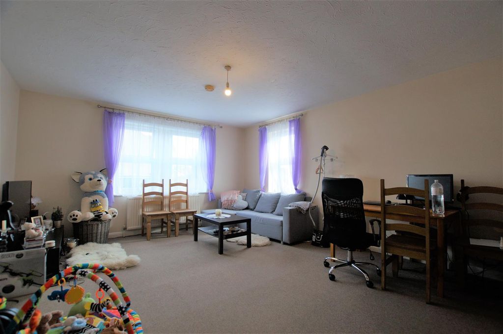 Property photo 2 of 4