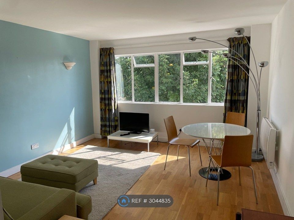 Property photo 2 of 6