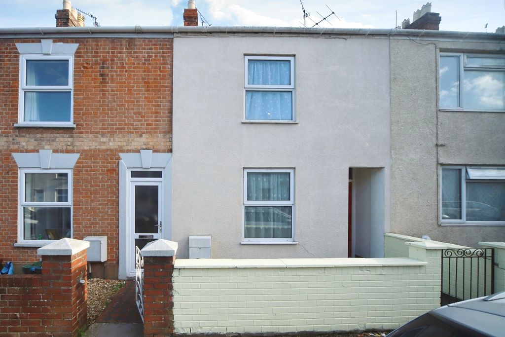Property photo 2 of 17