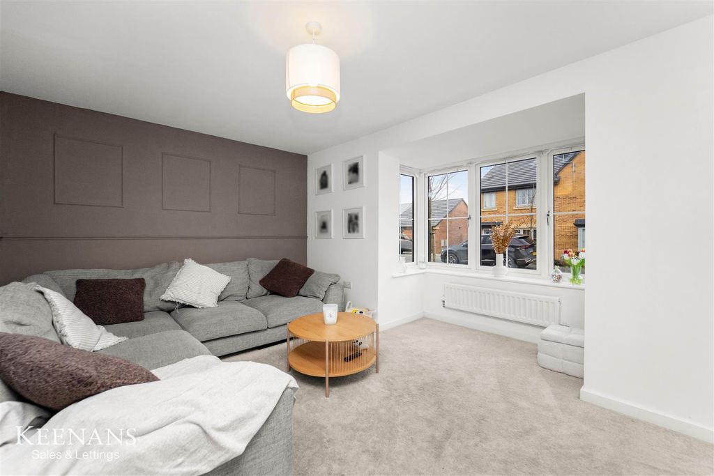 Property photo 3 of 47 9.Jpg