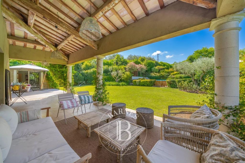 Property photo 3 of 32