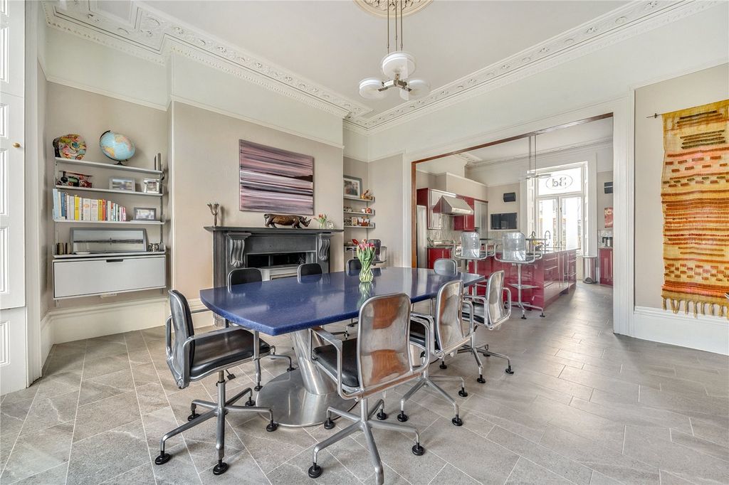 Property photo 2 of 35 Img