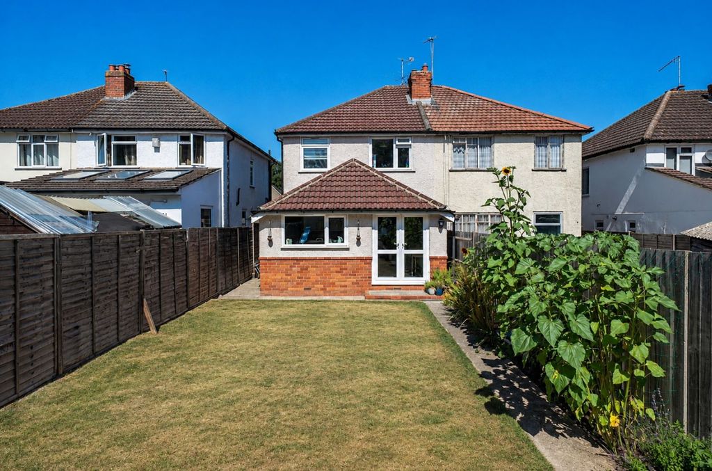 Property photo 2 of 19