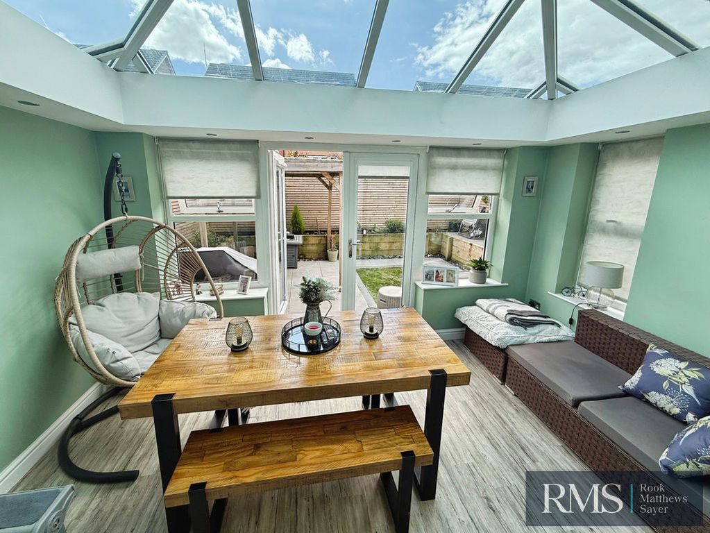 Property photo 2 of 10 Photo 4