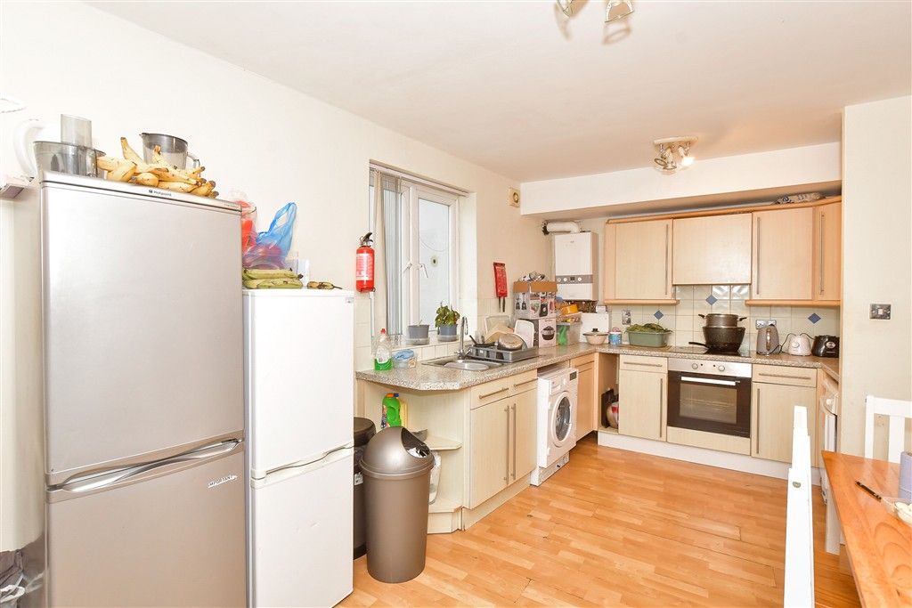 Property photo 1 of 10 Kitchen Area