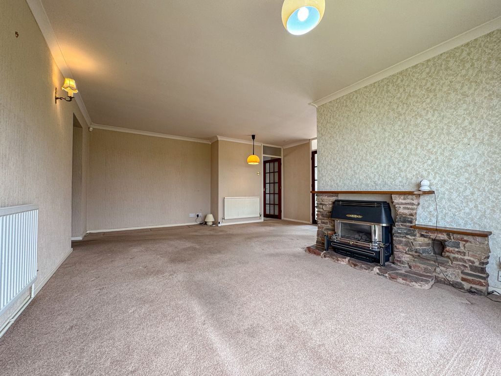 Property photo 3 of 15 Living Area