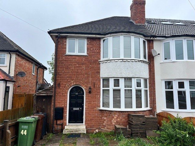 Property photo 1 of 14 3 Bed Semi-Detached House To Rent Lighthorne Road, West Midlands B91 2Bd
