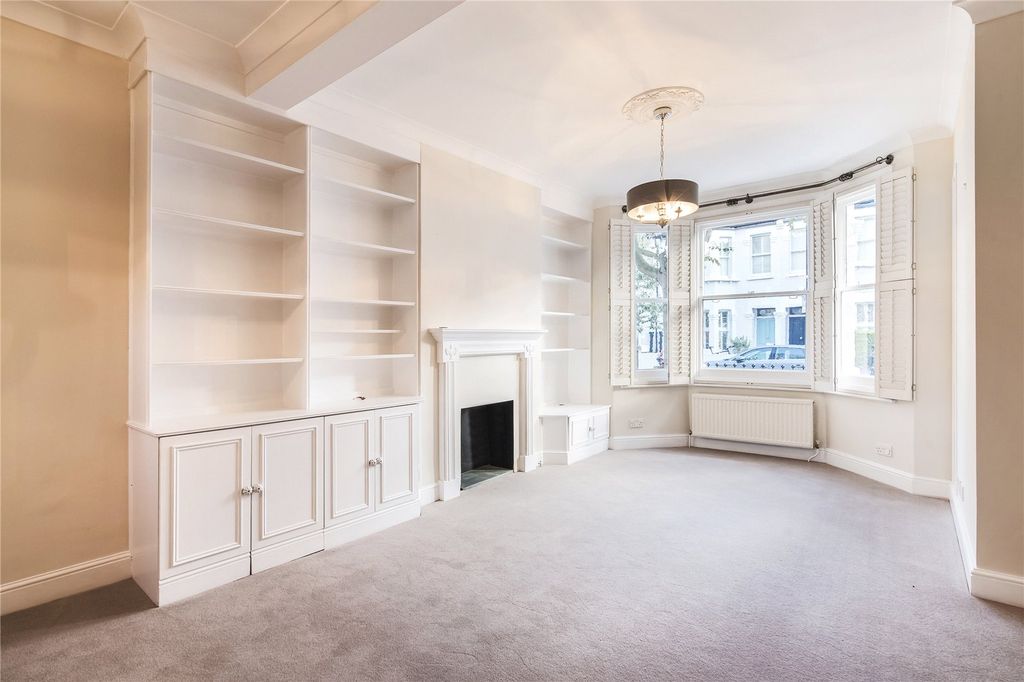 Property photo 2 of 17 Reception Room