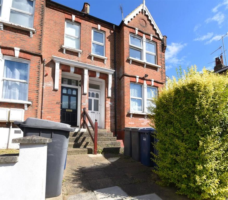 Property photo 1 of 8