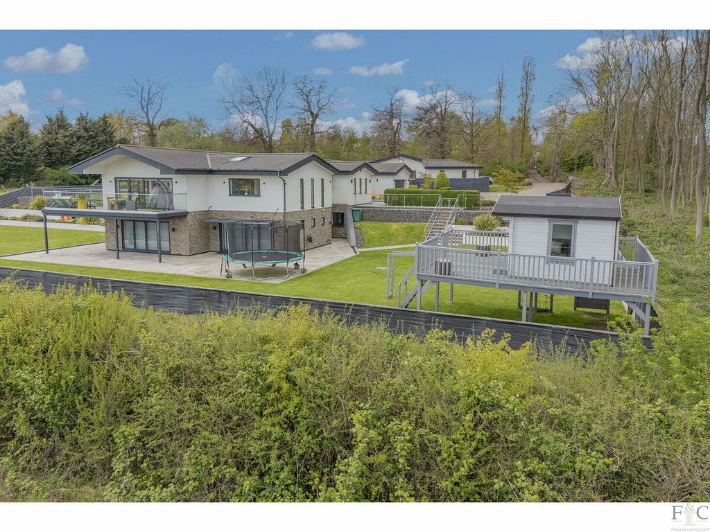 Additional image 42 of 6 bed detached house for saleChestnut Drive Stretton Hall, Great Glen LE2