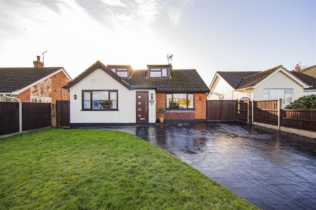 Property photo 1 of 25 Frontage