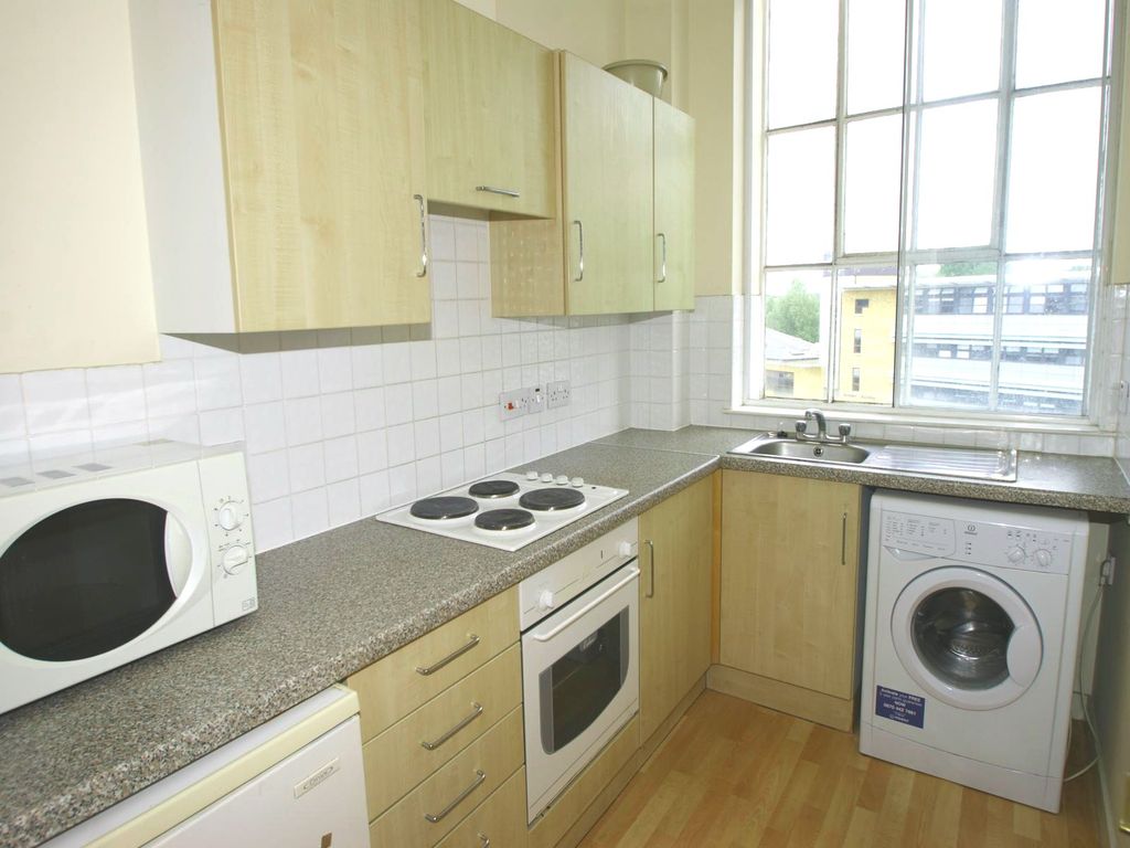 Property photo 2 of 5 Kitchen