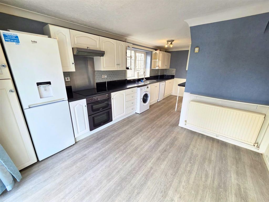 Property photo 2 of 15 1 Dove Croft - Kitchen.Jpg
