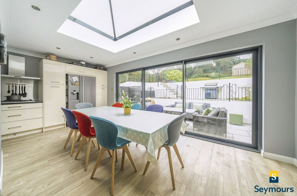 Property photo 3 of 15 Open Plan Dining