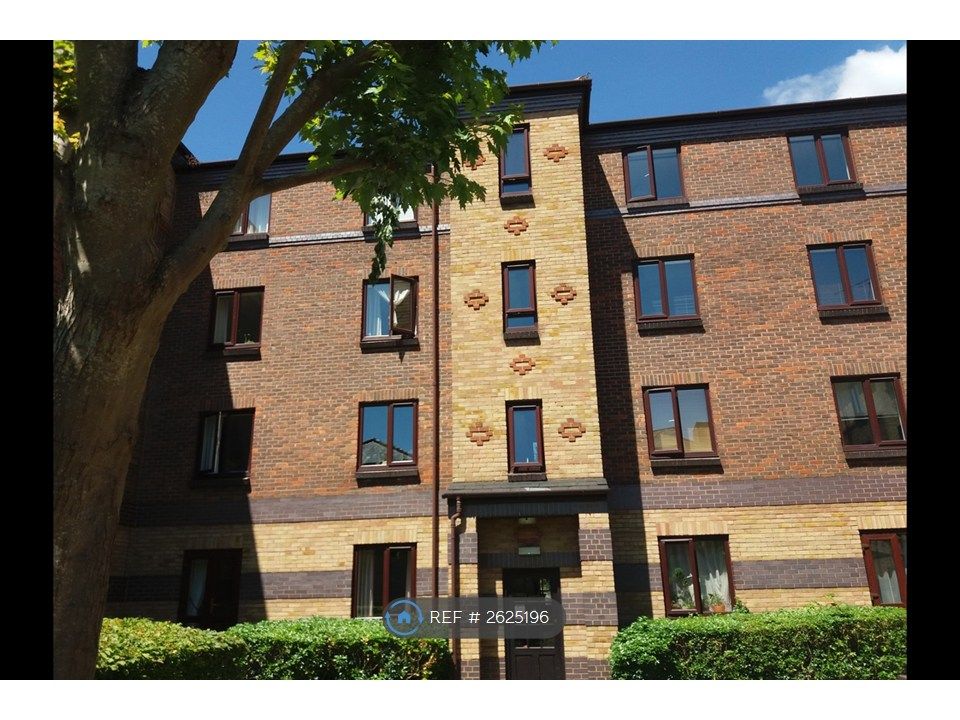 Property photo 1 of 8 Communal Gardens And External View