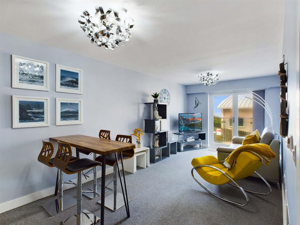 Property photo 3 of 13 Dining Room/Kitchen/Lounge