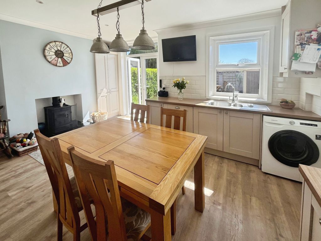 Property photo 3 of 17 Kitchen Diner