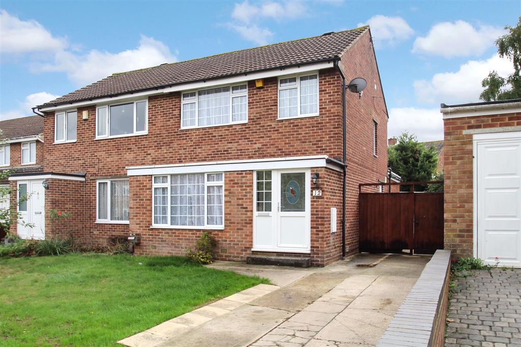 Property photo 1 of 12