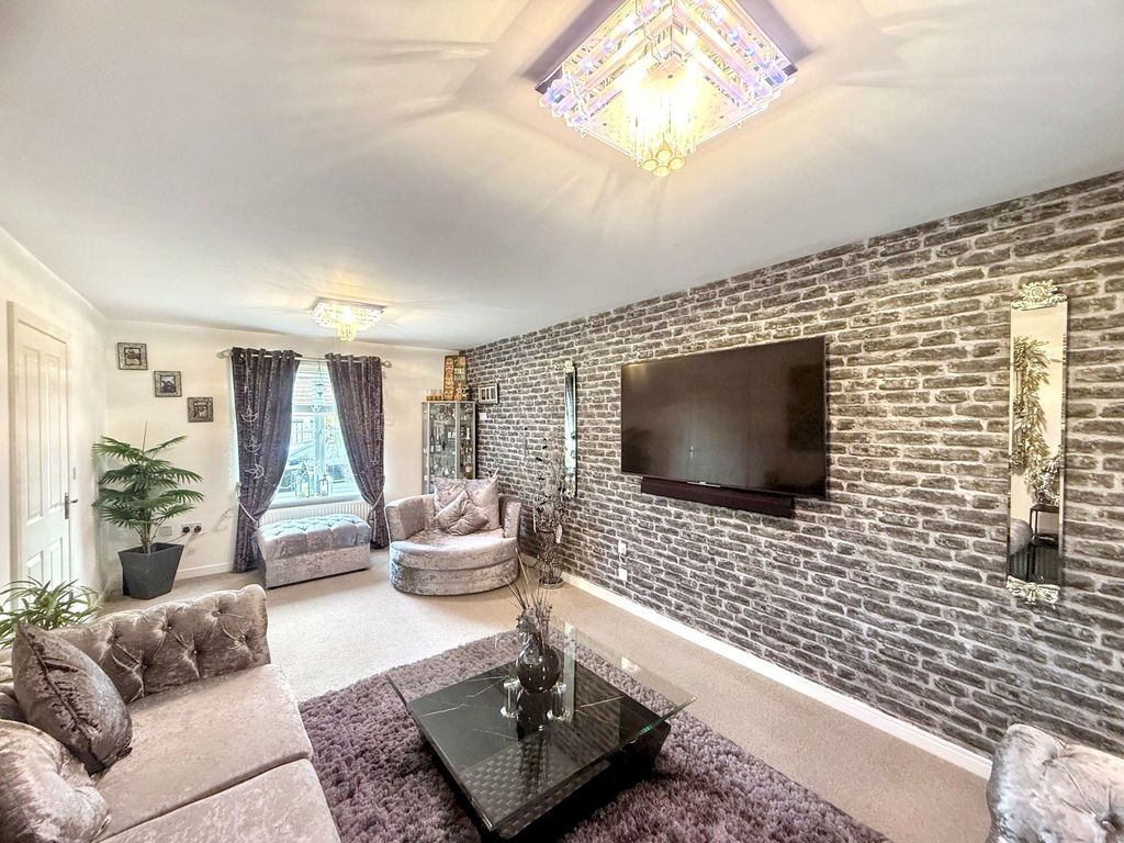 Property photo 3 of 20