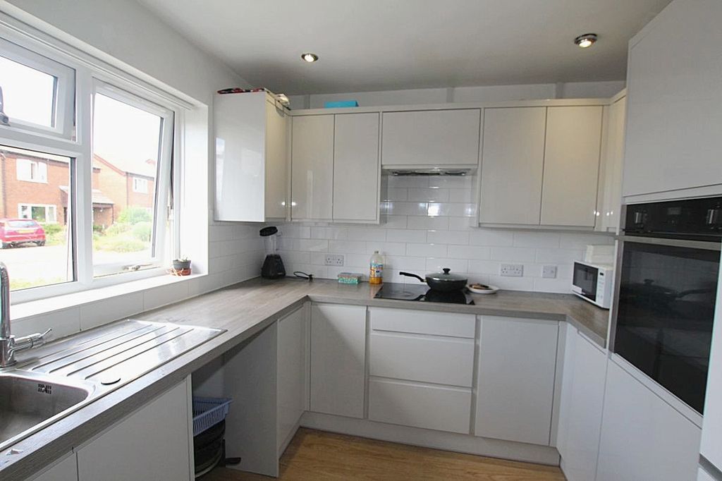 Property photo 3 of 16