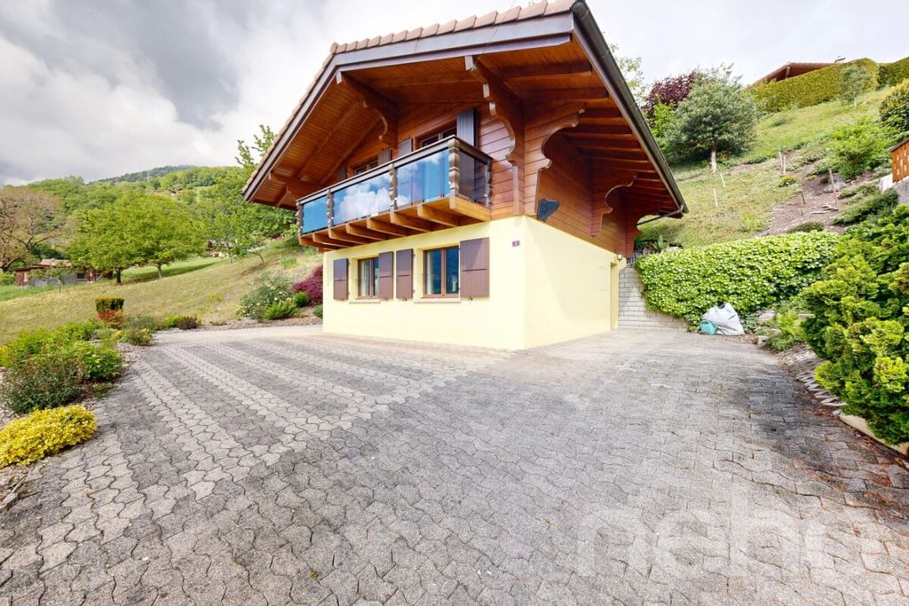 Property photo 1 of 3