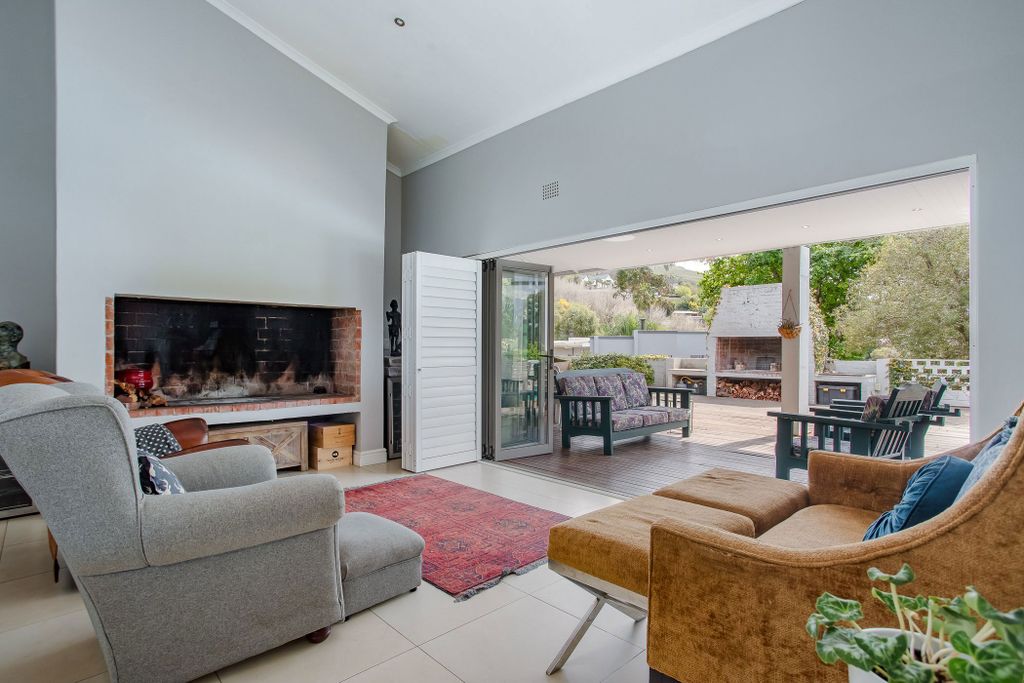 Property photo 3 of 27 Tk1716134