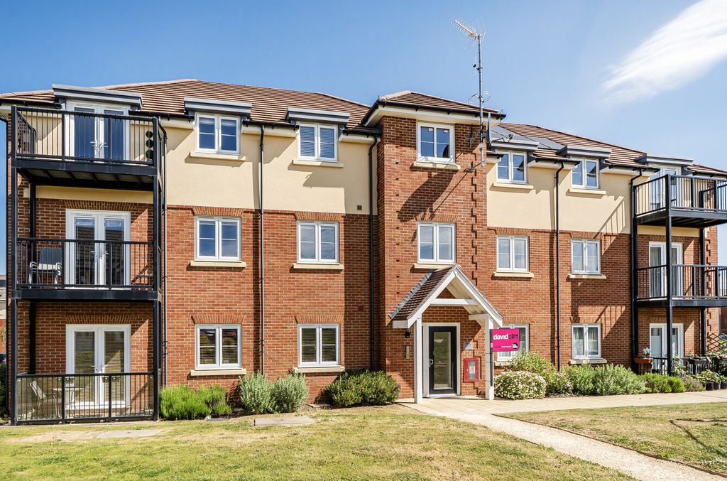 Property photo 1 of 15 1456113-13-6A03A6...