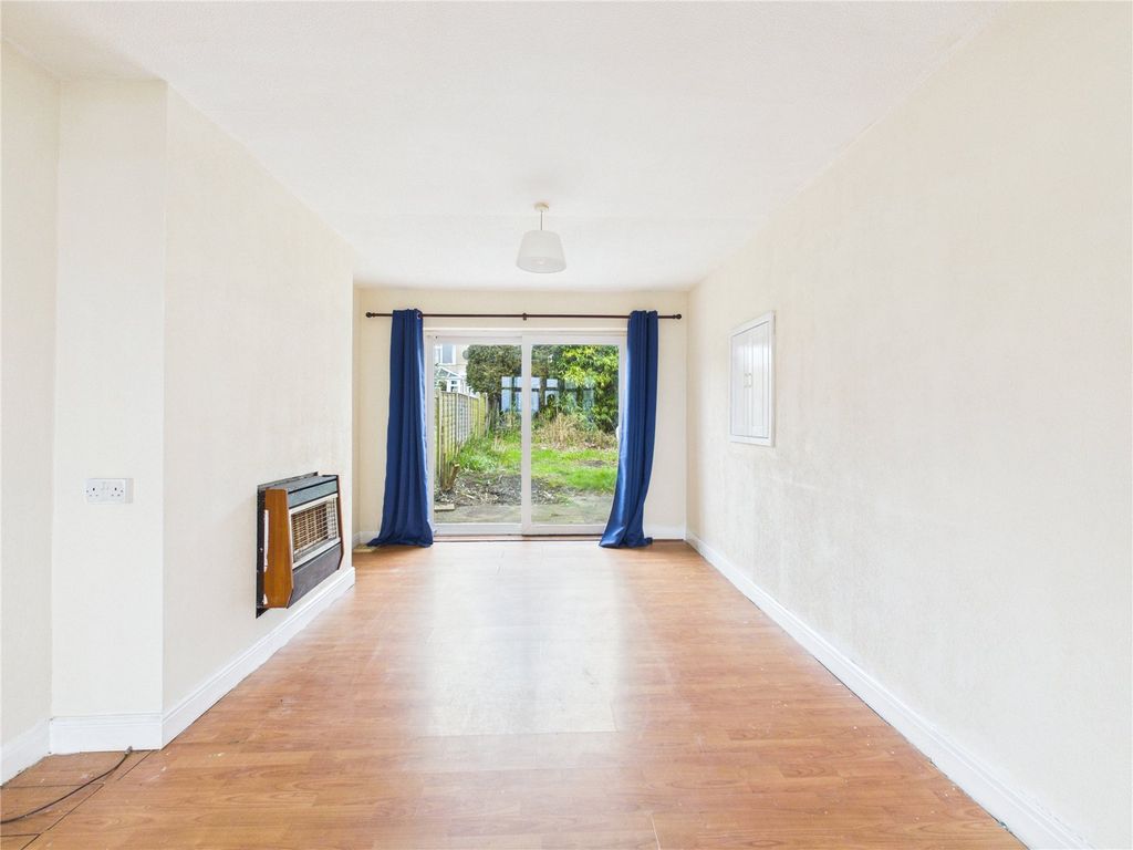 Property photo 3 of 15 Picture No. 10