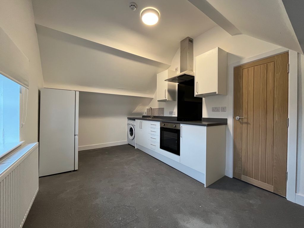 Property photo 2 of 15 Image