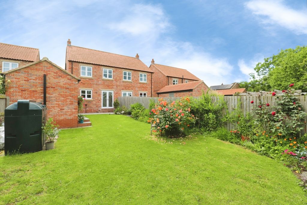 Property photo 3 of 22 Pbox-Img.Jpg