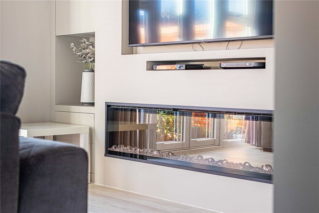 Property photo 3 of 12 Picture No. 27