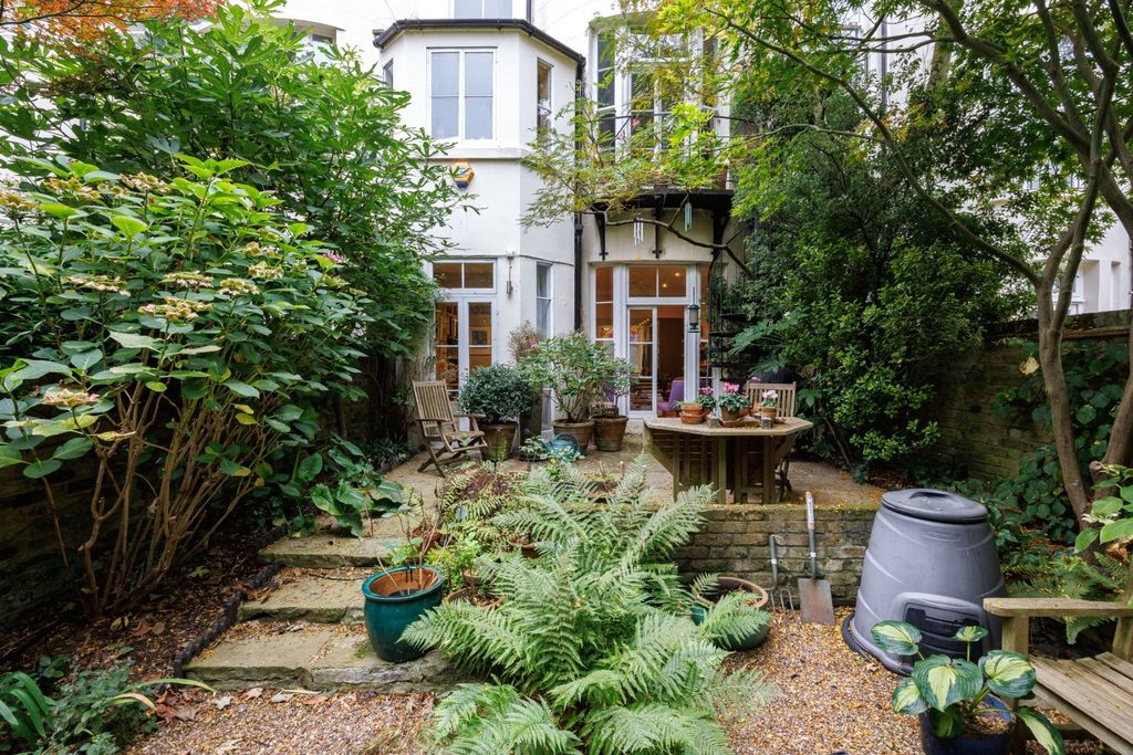 Property photo 3 of 14 Picture No. 08