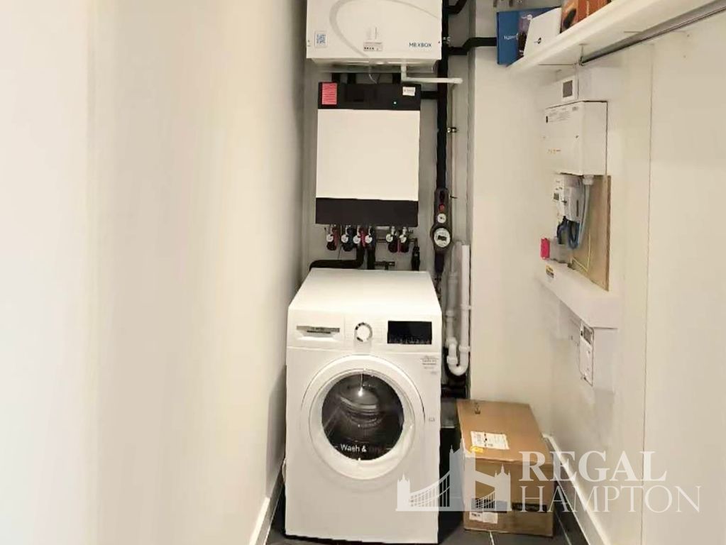 Property photo 2 of 23