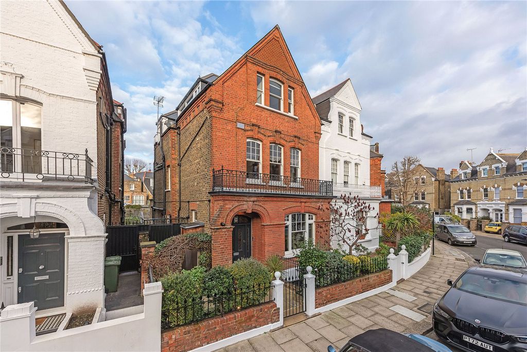 Property photo 2 of 36 Picture No. 95