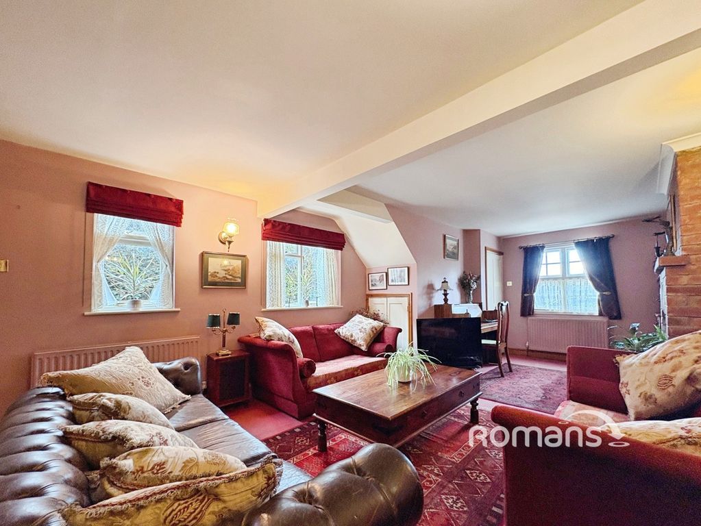 Property photo 2 of 12 Pbox-Img.Jpg