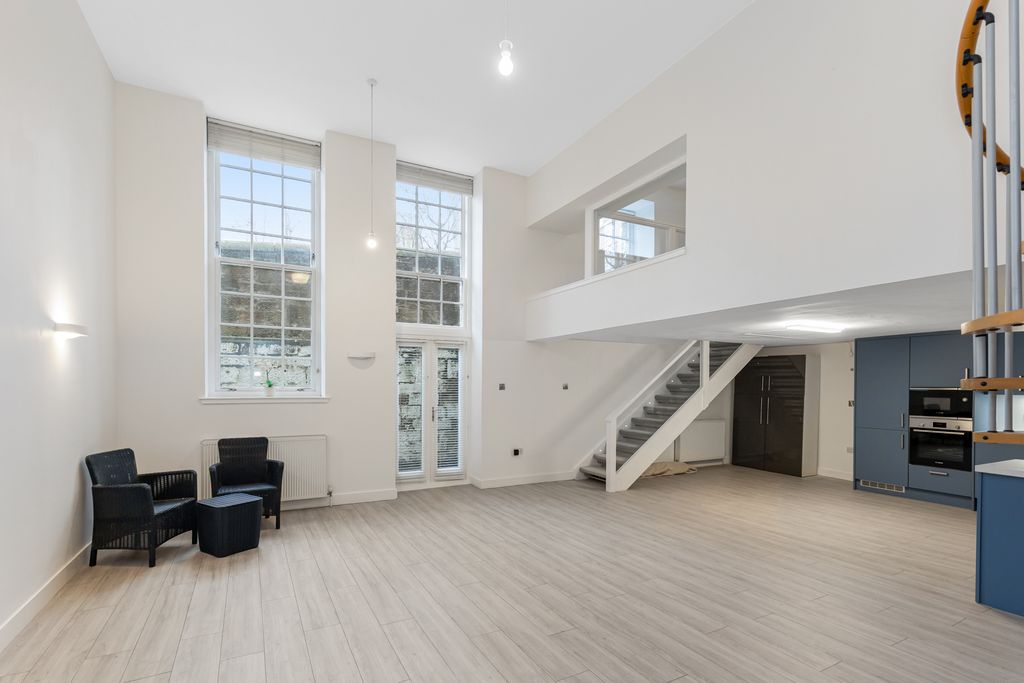 Property photo 2 of 20 Property Image 2