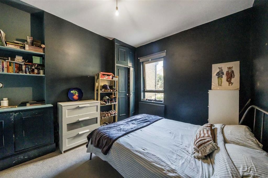 Property photo 3 of 6