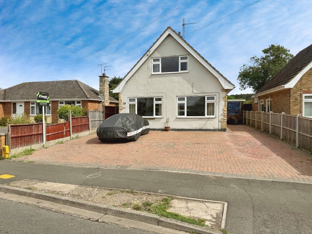Property photo 1 of 17 4477370