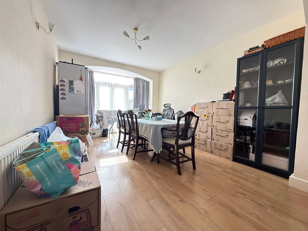 Property photo 3 of 13 Picture No. 18