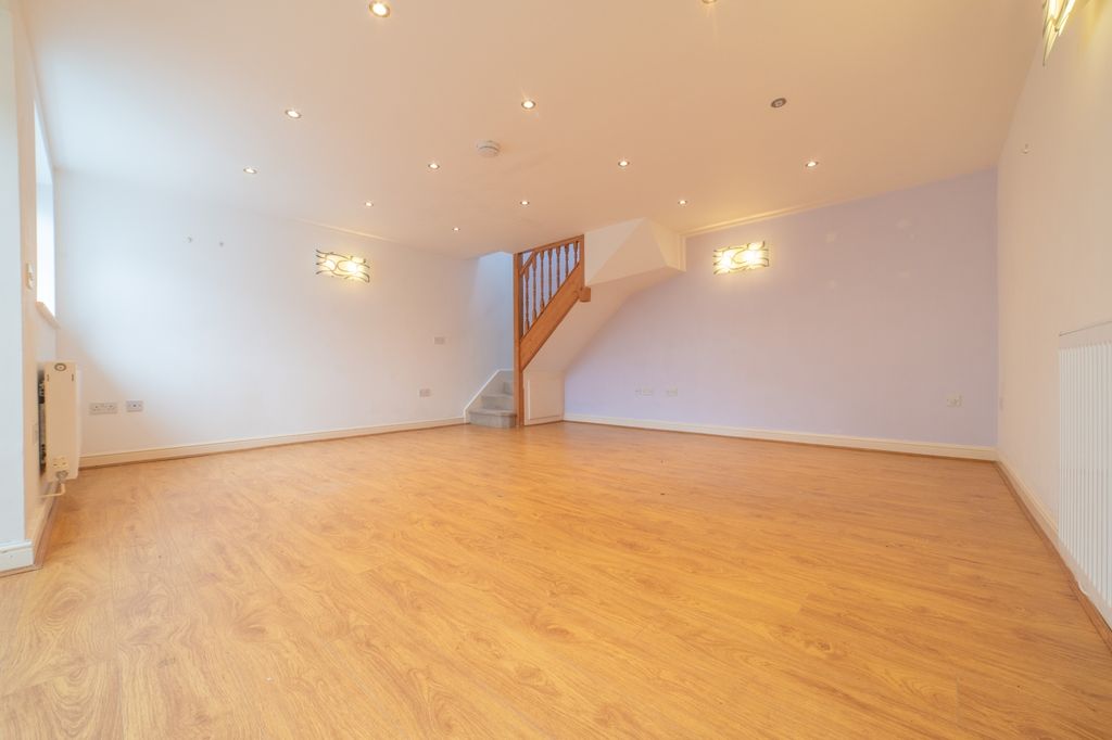 Property photo 3 of 14 Call 02920 454555 To Secure Your Viewing_1