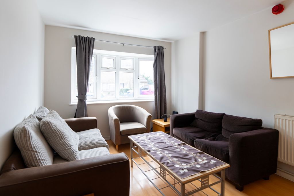 Property photo 2 of 7 Dsc09445