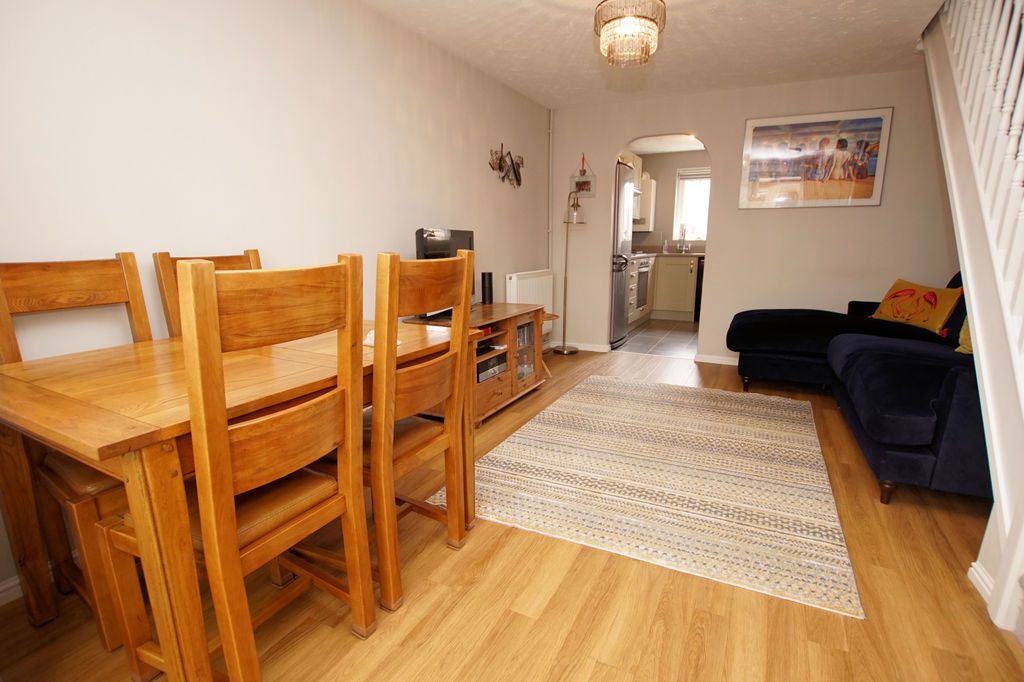 Property photo 3 of 23 Lounge/Diner