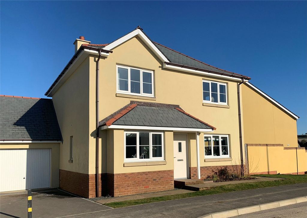 Property photo 1 of 13 Show Home