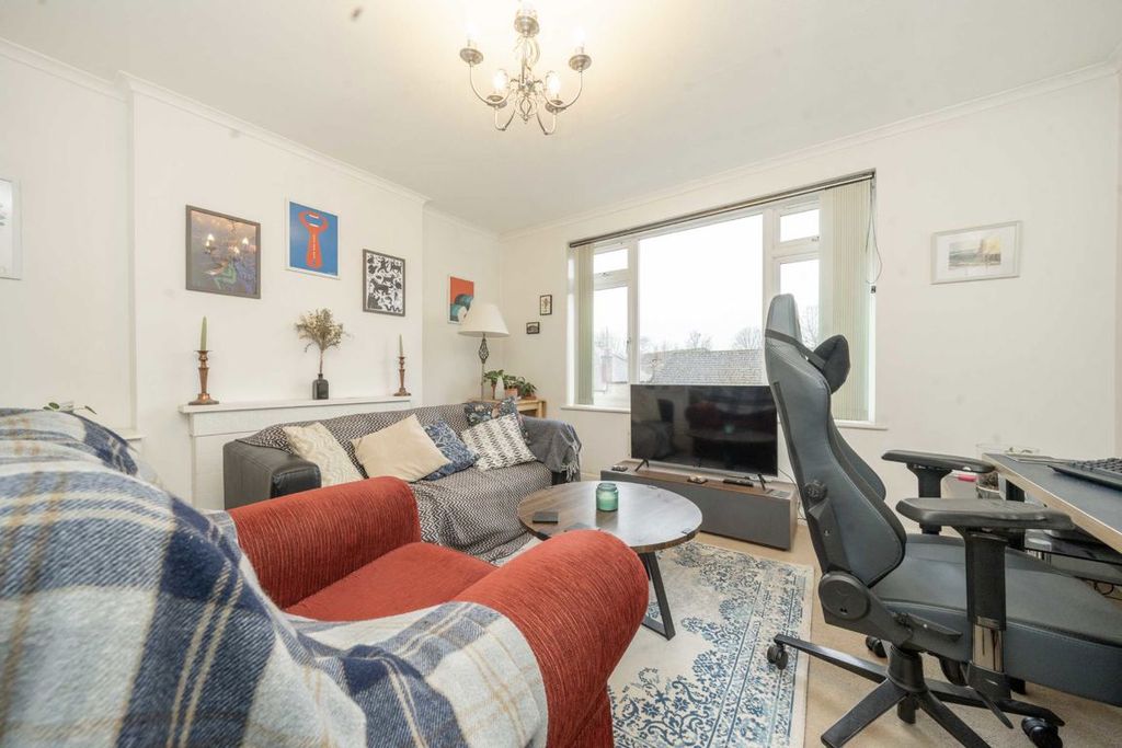 Property photo 2 of 4