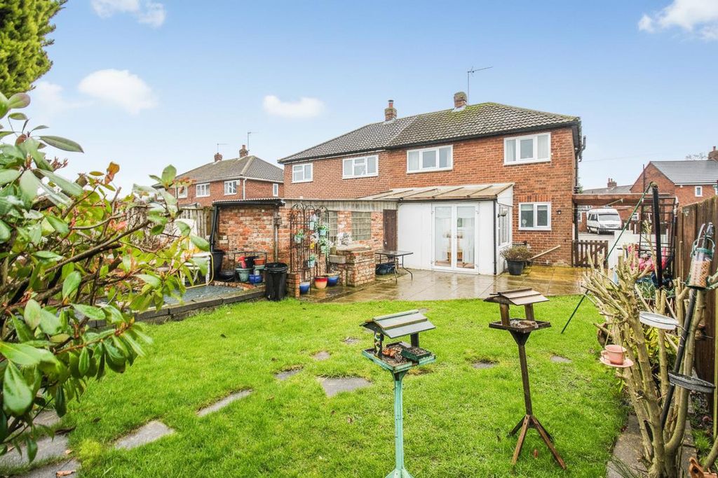 Property photo 1 of 13 Outside