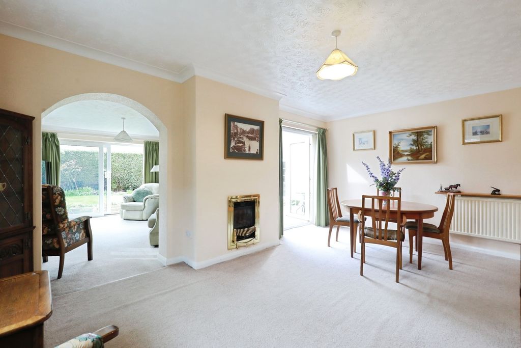 Property photo 3 of 17 Pbox-Img.Jpg