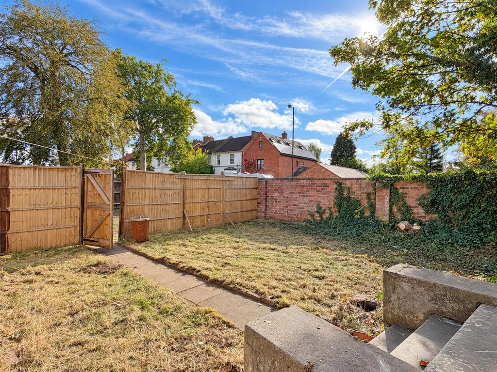 Property photo 2 of 13 c78A2661-d315-4511-A805-2A1F463c531d.Png