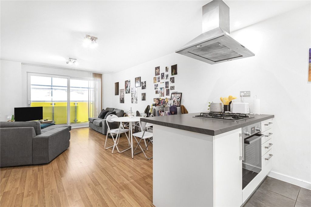 Property photo 1 of 13 Reception/ Kitchen