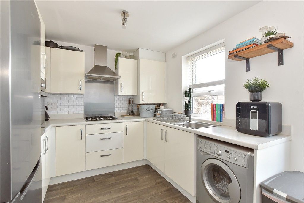 Property photo 3 of 15 Kitchen