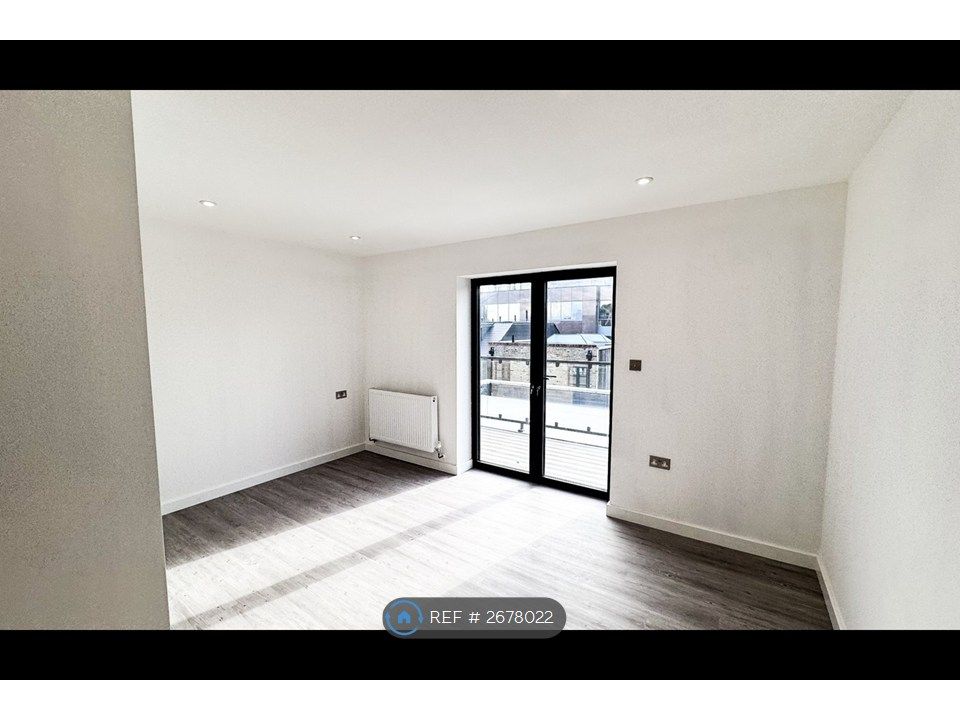 Property photo 2 of 5 Room 1